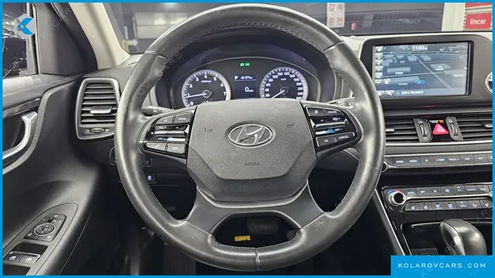 HYUNDAI GRANDEUR 2.4 MODERN BASIC (RENTAL CAR)