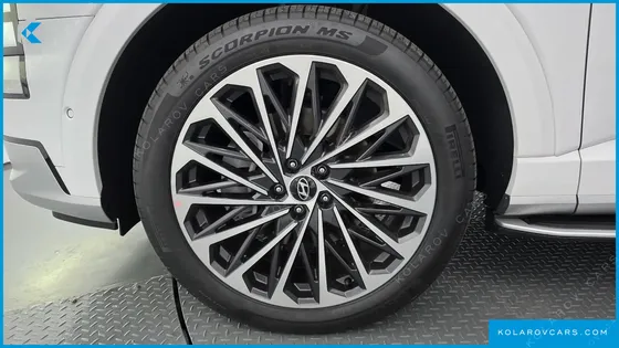 HYUNDAI PALISADE GASOLINE 2.5T 2WD 9-SEATER