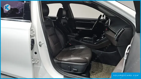 HYUNDAI GRANDEUR 3.0 LPI MODERN (RENTAL CAR)