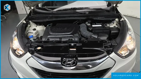 HYUNDAI TUCSON DIESEL 2WD LX20