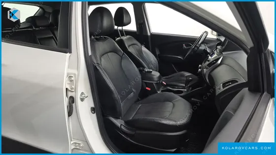 HYUNDAI TUCSON DIESEL 2WD LX20