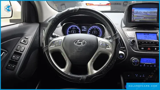 HYUNDAI TUCSON DIESEL 2WD LX20