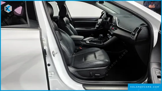 HYUNDAI GRANDEUR 2.2 DIESEL PREMIUM