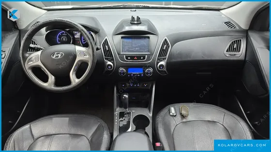 HYUNDAI TUCSON DIESEL 2WD LX20