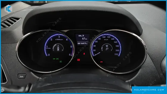 HYUNDAI TUCSON DIESEL 2WD LX20