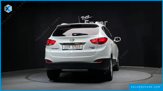 HYUNDAI TUCSON DIESEL 2WD LX20