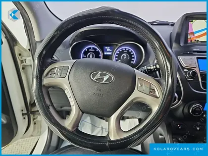 HYUNDAI TUCSON DIESEL 2WD LX20