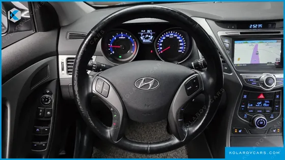 HYUNDAI ELANTRA (AVANTE) 1.6 VGT SMART
