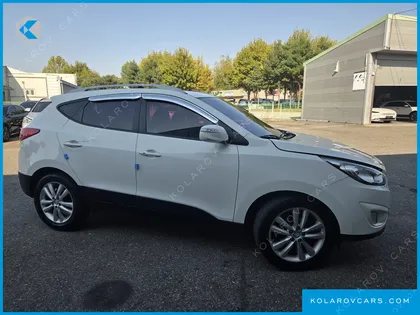 HYUNDAI TUCSON DIESEL 2WD LX20