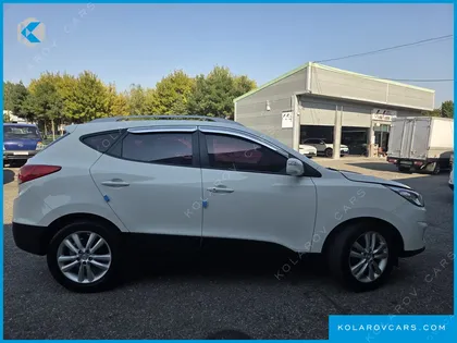 HYUNDAI TUCSON DIESEL 2WD LX20