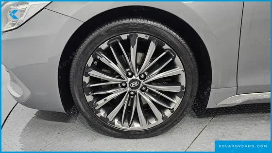 HYUNDAI GRANDEUR 2.4 PREMIUM