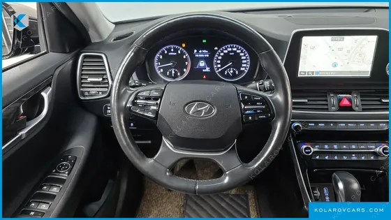 HYUNDAI GRANDEUR 2.4 PREMIUM