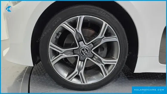 KIA STINGER 2.0 TURBO AWD