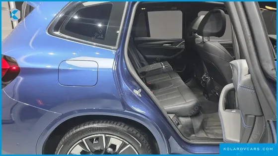 BMW IX3 M SPORTS