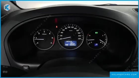 HYUNDAI STAREX VAN 3-SEATER