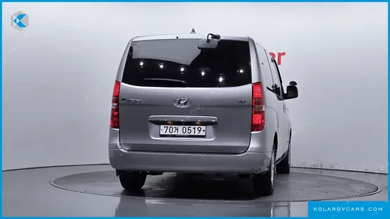 HYUNDAI STAREX WAGON 12-SEATER