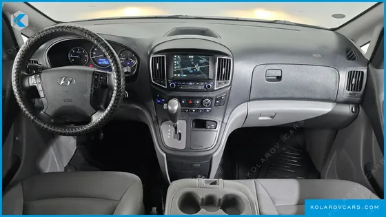 HYUNDAI STAREX WAGON 12-SEATER