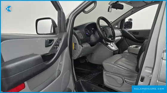 HYUNDAI STAREX WAGON 12-SEATER