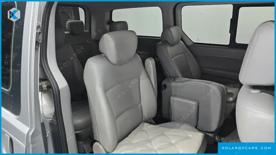 HYUNDAI STAREX WAGON 12-SEATER