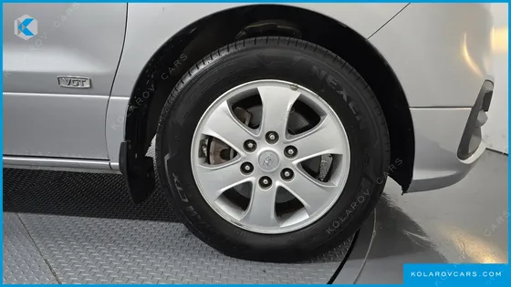 HYUNDAI STAREX WAGON 12-SEATER