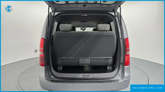 HYUNDAI STAREX WAGON 12-SEATER