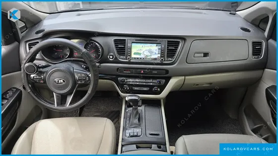 KIA CARNIVAL 9-SEATER LUXURY