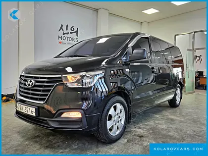 HYUNDAI STAREX WAGON 12-SEATER