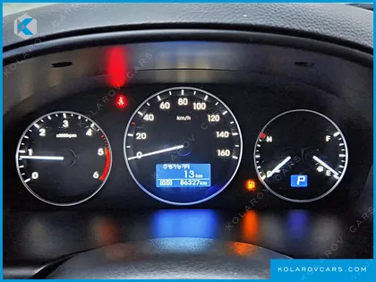 HYUNDAI STAREX WAGON 12-SEATER
