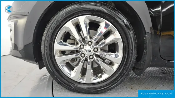 KIA CARNIVAL 9-SEATER NOBLESSE