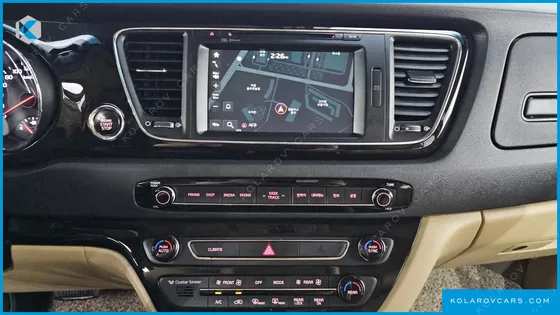 KIA CARNIVAL 9-SEATER NOBLESSE