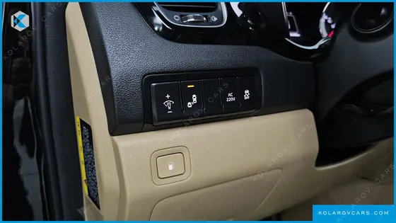 KIA CARNIVAL 9-SEATER NOBLESSE