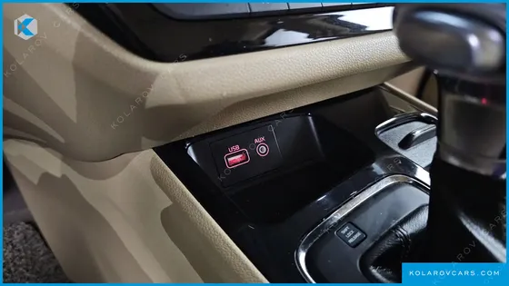KIA CARNIVAL 9-SEATER NOBLESSE