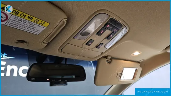 KIA CARNIVAL 7-SEATER HI-LIMOUSINE