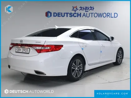 HYUNDAI GRANDEUR HG240 MODERN