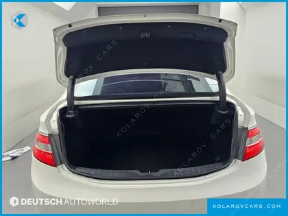 HYUNDAI GRANDEUR HG240 MODERN