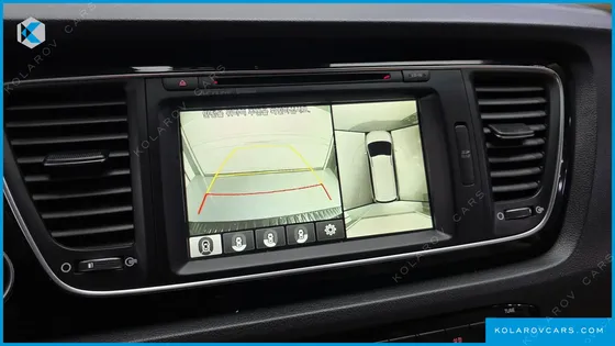 KIA CARNIVAL 9-SEATER NOBLESSE