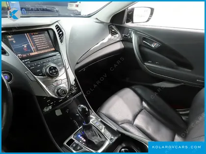 HYUNDAI GRANDEUR HG300 ROYAL