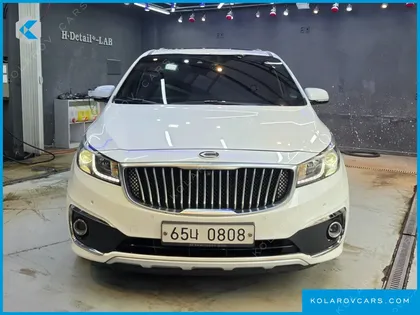 KIA CARNIVAL 9-SEATER NOBLESSE