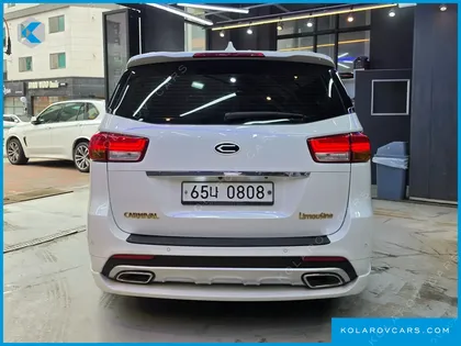 KIA CARNIVAL 9-SEATER NOBLESSE