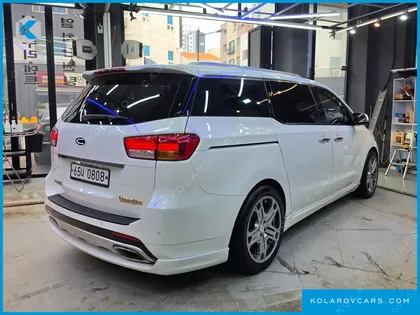 KIA CARNIVAL 9-SEATER NOBLESSE