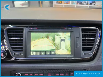 KIA CARNIVAL 9-SEATER NOBLESSE