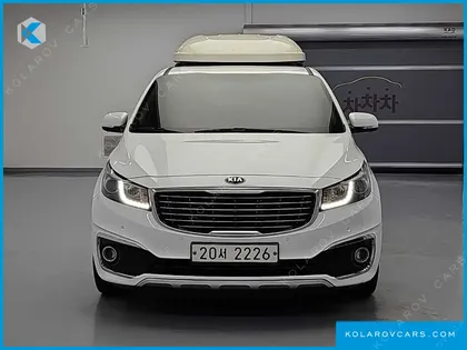 KIA CARNIVAL 9-SEATER NOBLESSE