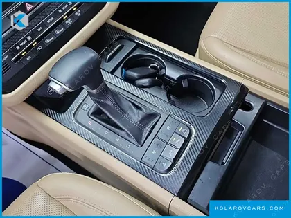 KIA CARNIVAL 9-SEATER NOBLESSE
