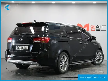 KIA CARNIVAL 7-SEATER LIMOUSINE