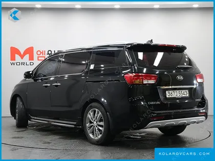 KIA CARNIVAL 7-SEATER LIMOUSINE