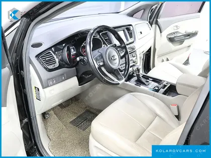 KIA CARNIVAL 7-SEATER LIMOUSINE