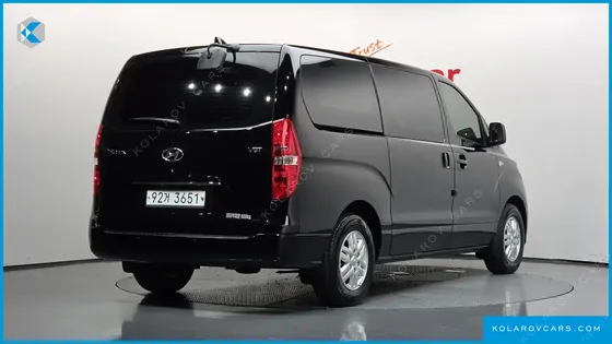 HYUNDAI STAREX VAN 3-SEATER