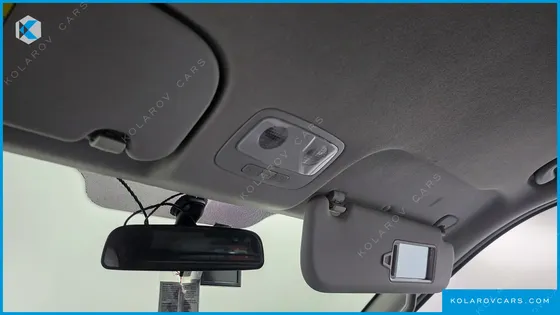 HYUNDAI STAREX VAN 3-SEATER