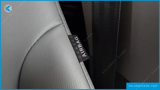HYUNDAI STAREX VAN 3-SEATER