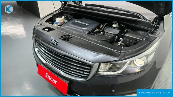 KIA CARNIVAL 7-SEATER LIMOUSINE